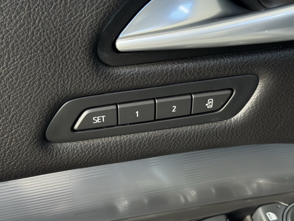 2024 Cadillac XT4 Premium Luxury photo 25