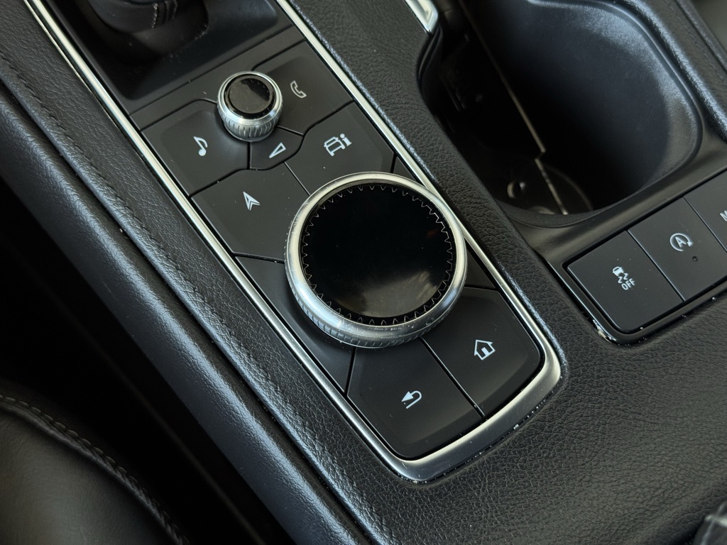 2024 Cadillac XT4 Premium Luxury photo 34