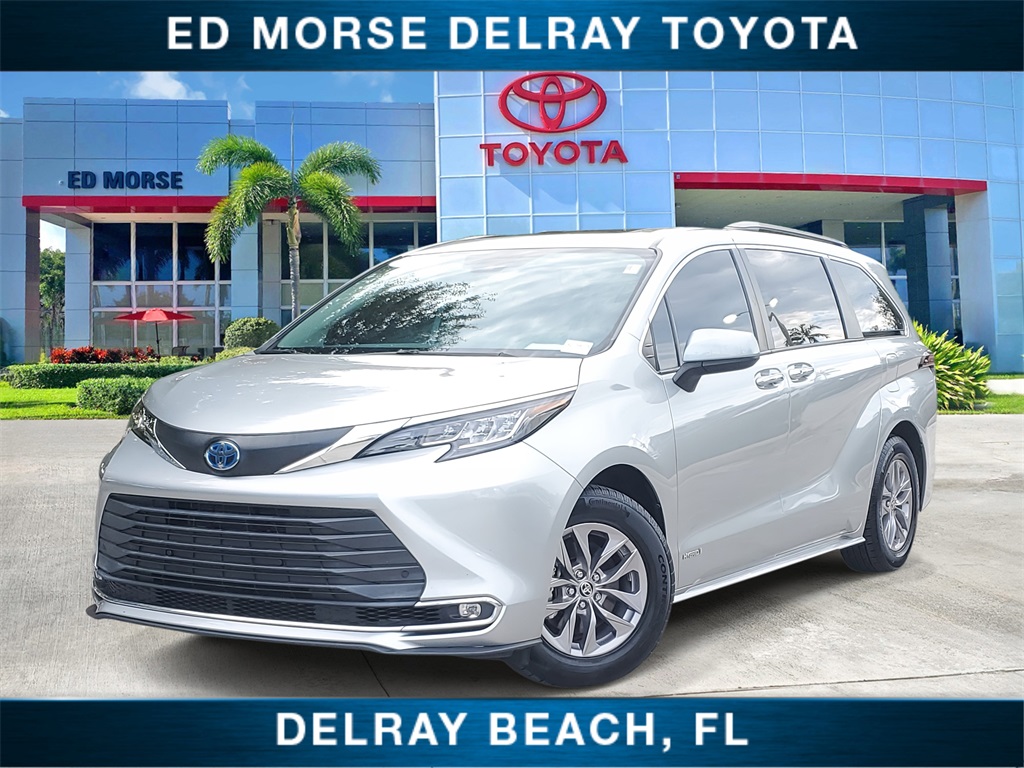 2021 Toyota Sienna XLE 7-Passenger AWD