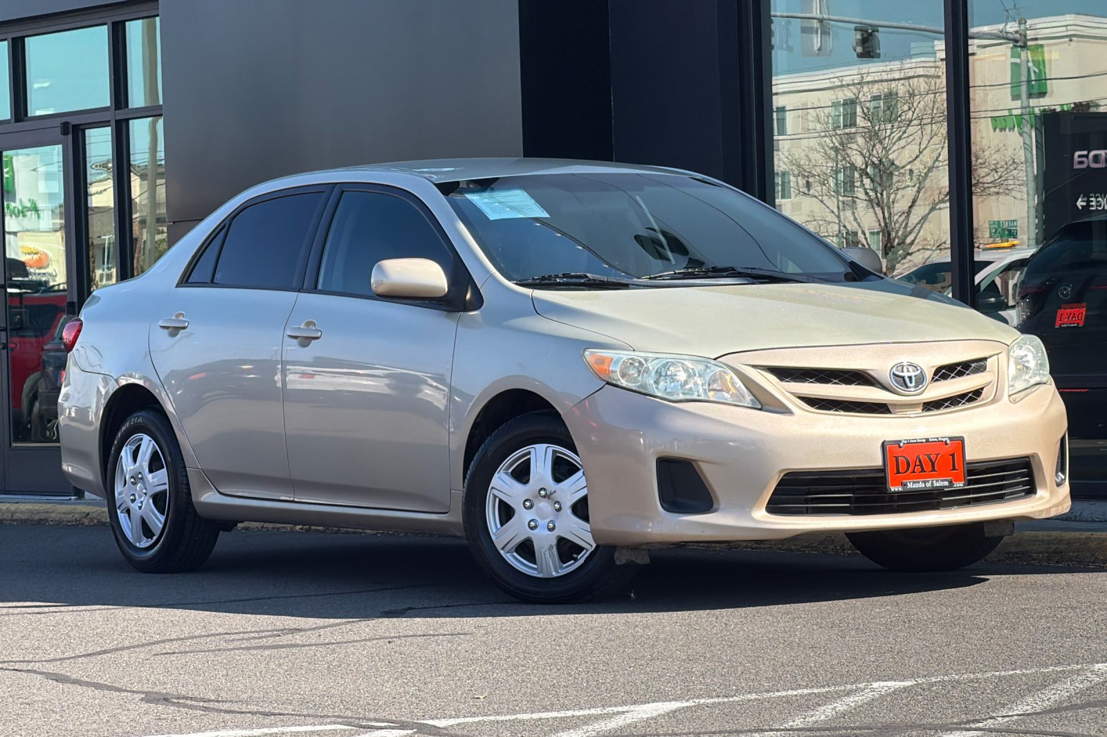 Used 2011 Toyota Corolla LE with VIN 2T1BU4EE9BC589745 for sale in Salem, OR