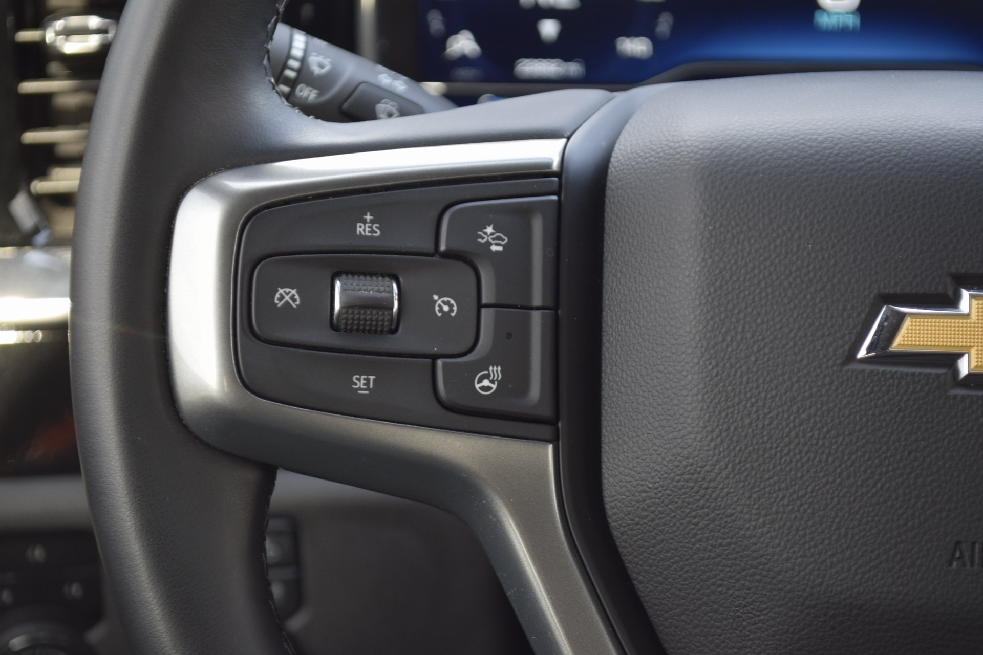 2025 Chevrolet Silverado 2500HD LT - 11