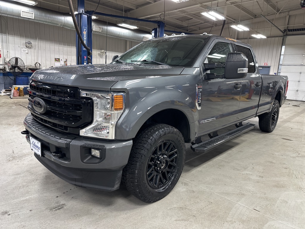 2022 Ford F-350 Super Duty XLT Crew Cab 4WD
