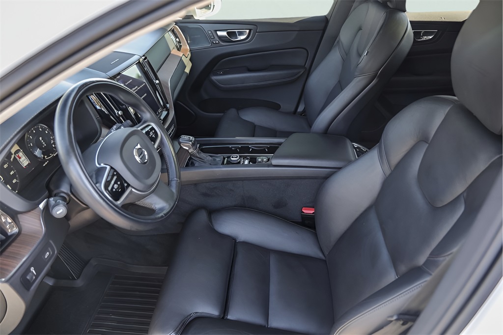 Used Car 2020 Volvo Xc60  T5 Inscription For Sale Under $25,000 In Austin, Texas