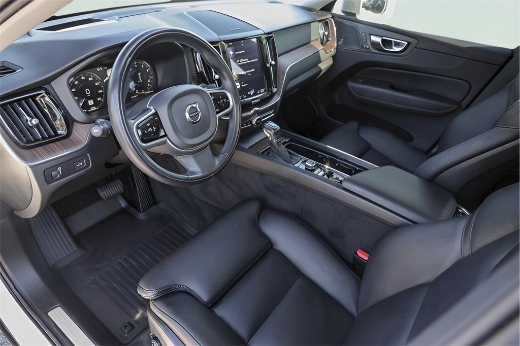 Used Car 2020 Volvo Xc60  T5 Inscription For Sale Under $25,000 In Austin, Texas