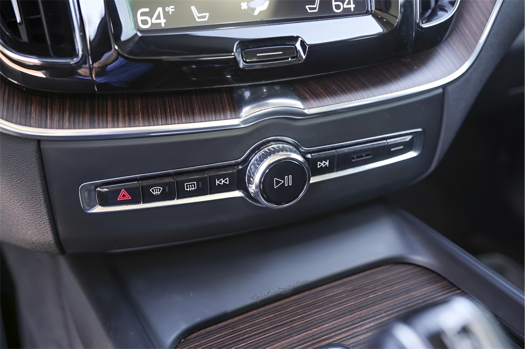 Used Car 2020 Volvo Xc60  T5 Inscription For Sale Under $25,000 In Austin, Texas