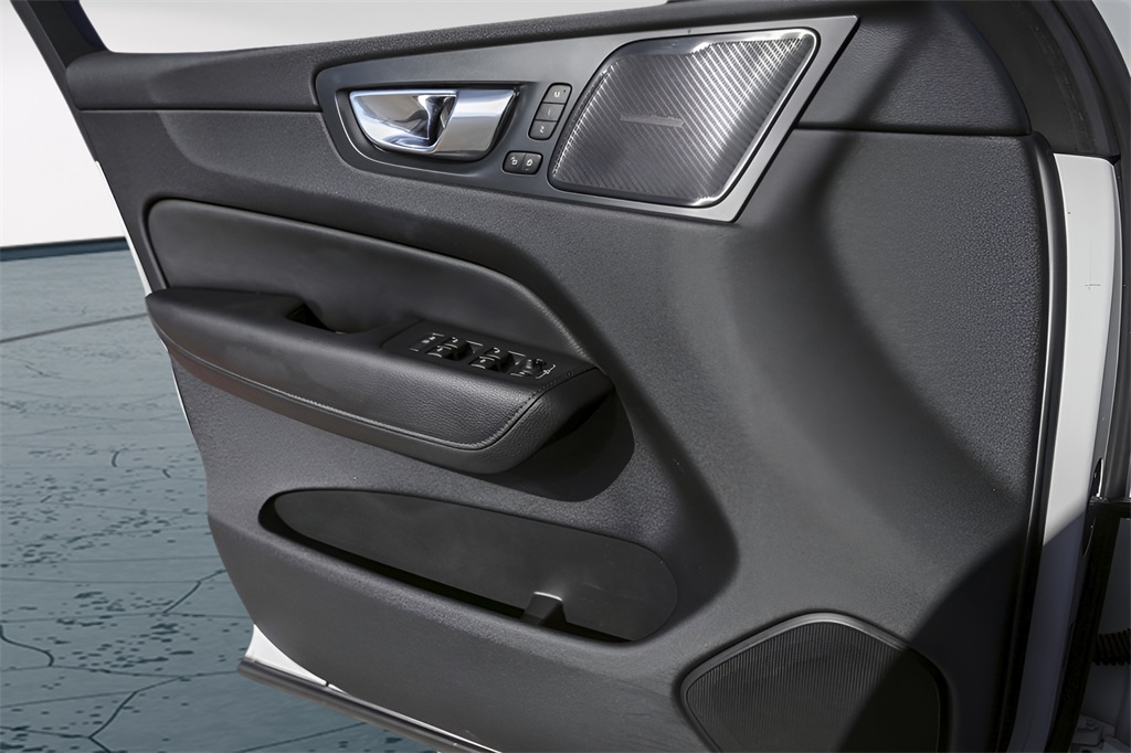 Used Car 2020 Volvo Xc60  T5 Inscription For Sale Under $25,000 In Austin, Texas