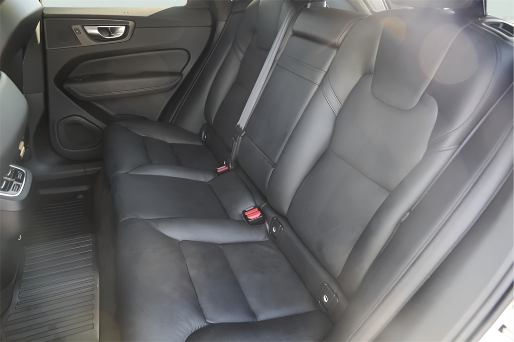 Used Car 2020 Volvo Xc60  T5 Inscription For Sale Under $25,000 In Austin, Texas