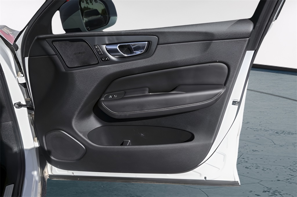 Used Car 2020 Volvo Xc60  T5 Inscription For Sale Under $25,000 In Austin, Texas