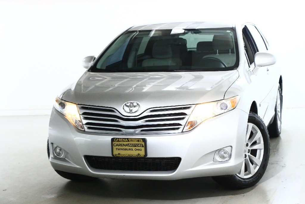 2011 Toyota Venza Base photo 2