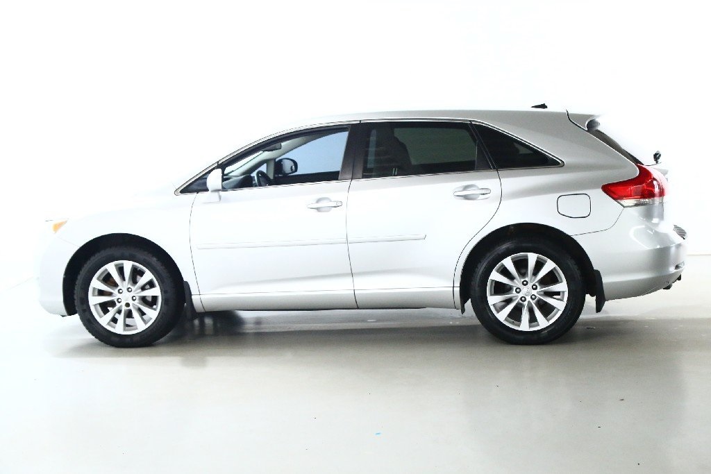 2011 Toyota Venza Base photo 5