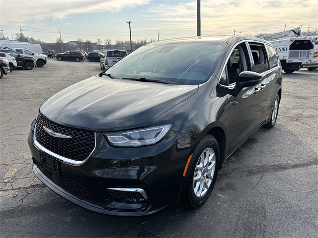 Certified 2023 Chrysler Pacifica Touring L with VIN 2C4RC1BG9PR521541 for sale in Kansas City