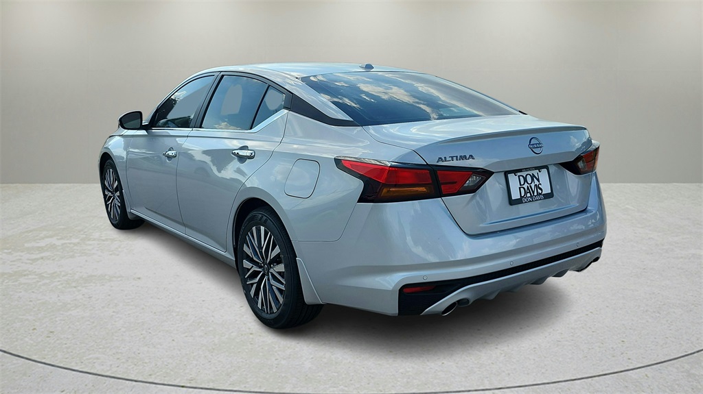 2025 Nissan Altima