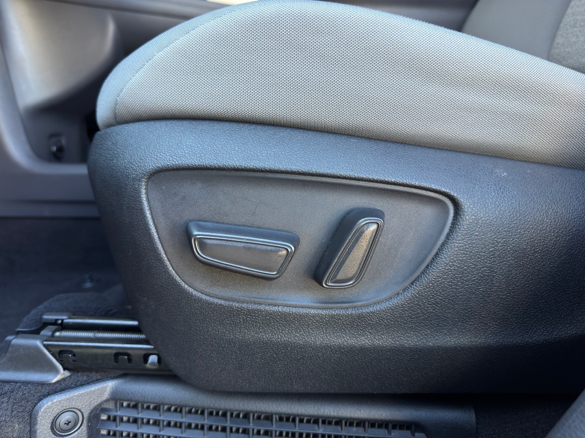 2024 Toyota Sienna LE  at Gullo Toyota