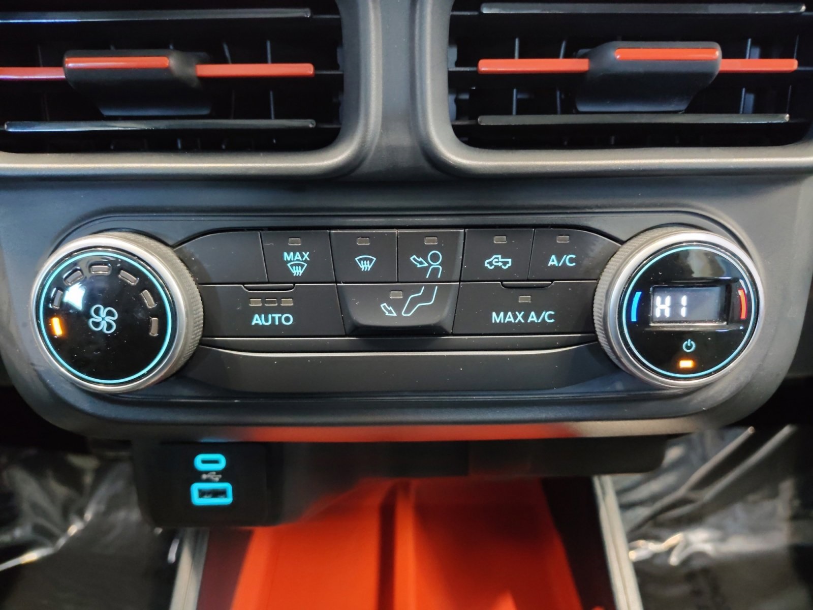 Used Car 2022 Ford Maverick  Xlt For Sale Under $25,000 In San Antonio, Texas