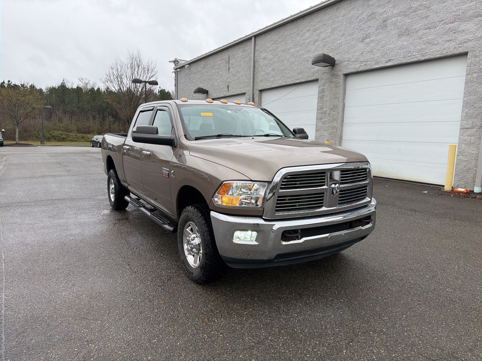 2010 Dodge RAM 2500 SLT Crew Cab 4WD