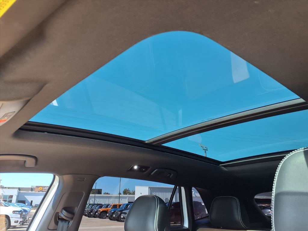 2023 Volkswagen Atlas Cross Sport 3.6L V6 SEL Premium R-Line White at DeMontrond Auto Country