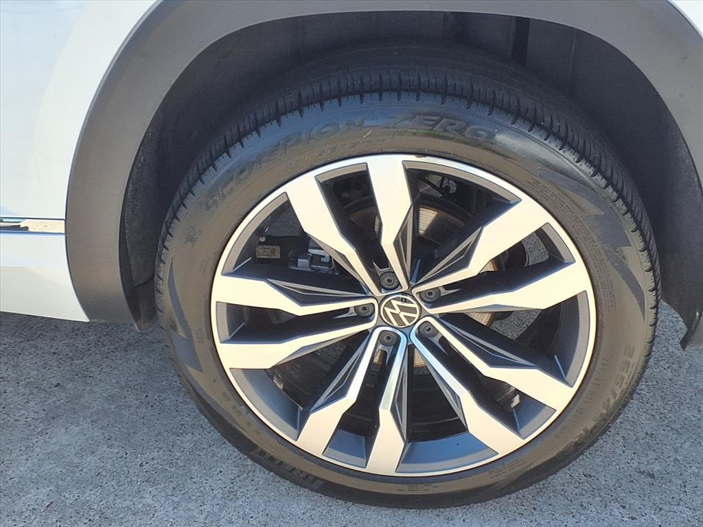 2023 Volkswagen Atlas Cross Sport 3.6L V6 SEL Premium R-Line White at DeMontrond Auto Country