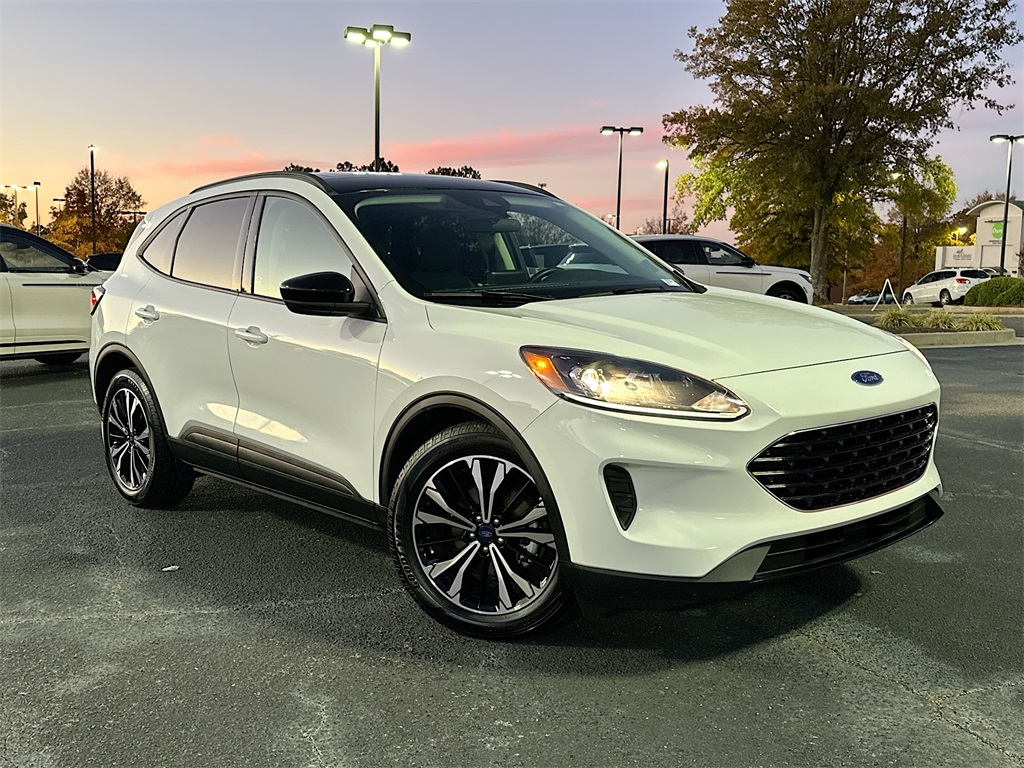 2022 Ford Escape SE Hybrid