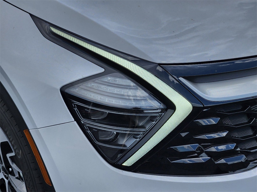 2025 Kia Sportage EX - 5