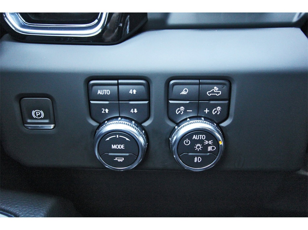 2024 GMC Sierra 2500HD Denali White at Central Houston Nissan