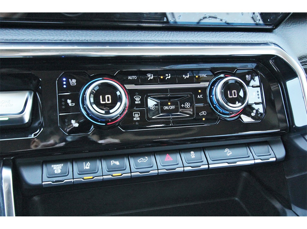 2024 GMC Sierra 2500HD Denali White at Central Houston Nissan