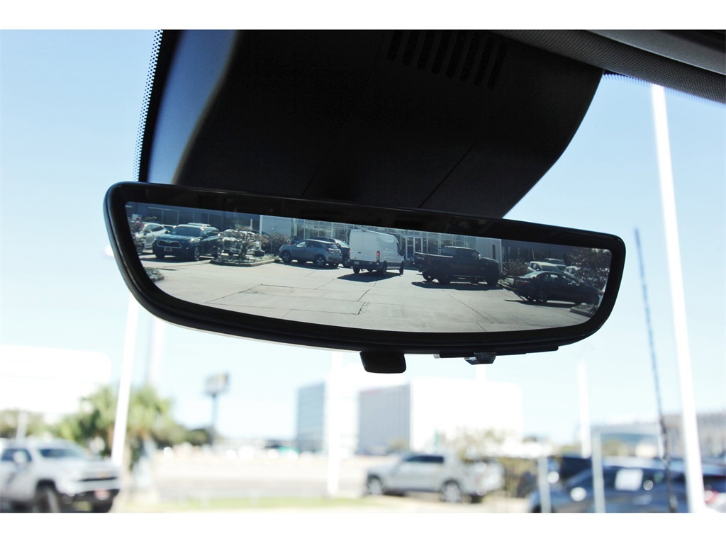 2024 GMC Sierra 2500HD Denali White at Central Houston Nissan