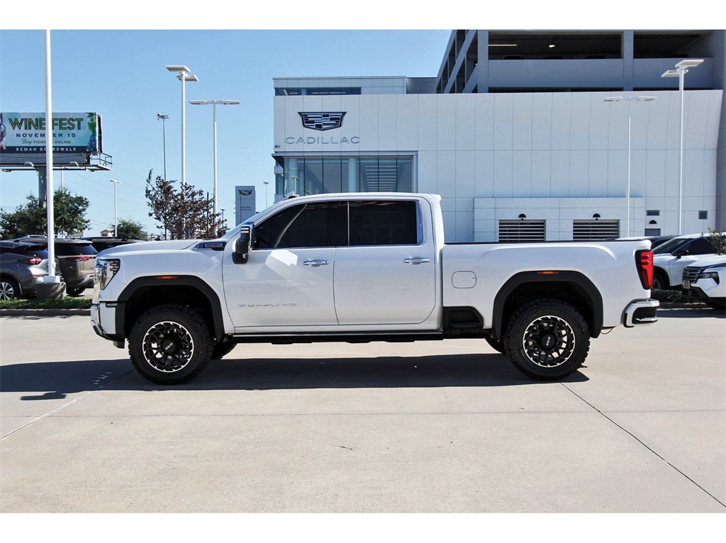 2024 GMC Sierra 2500HD Denali White at Central Houston Nissan