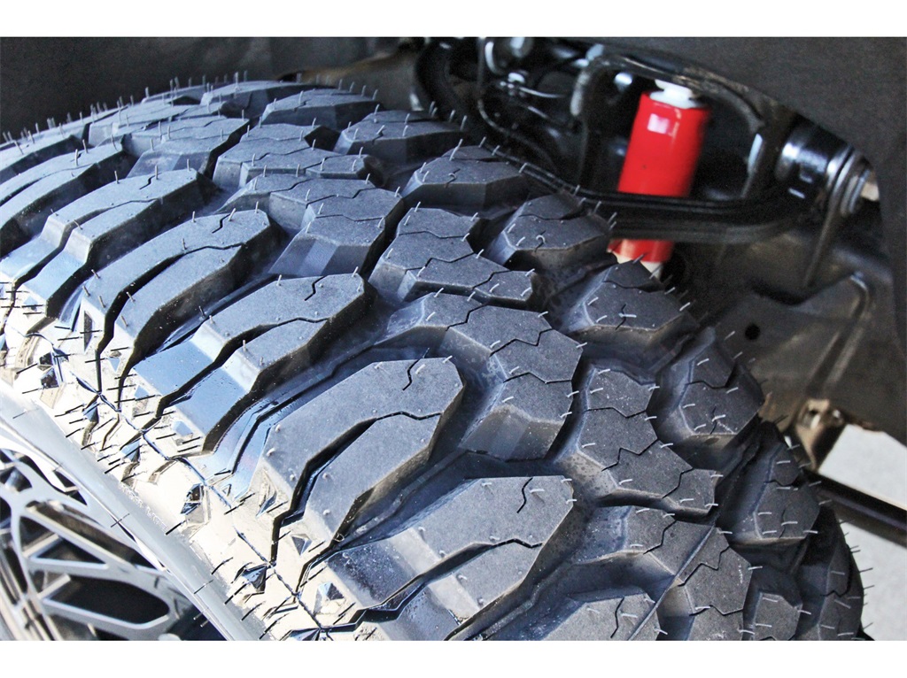 2024 GMC Sierra 2500HD Denali White at Central Houston Nissan