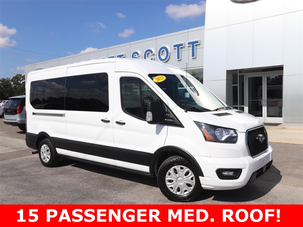2023 Ford Transit Passenger 350 XLT Medium Roof LB RWD