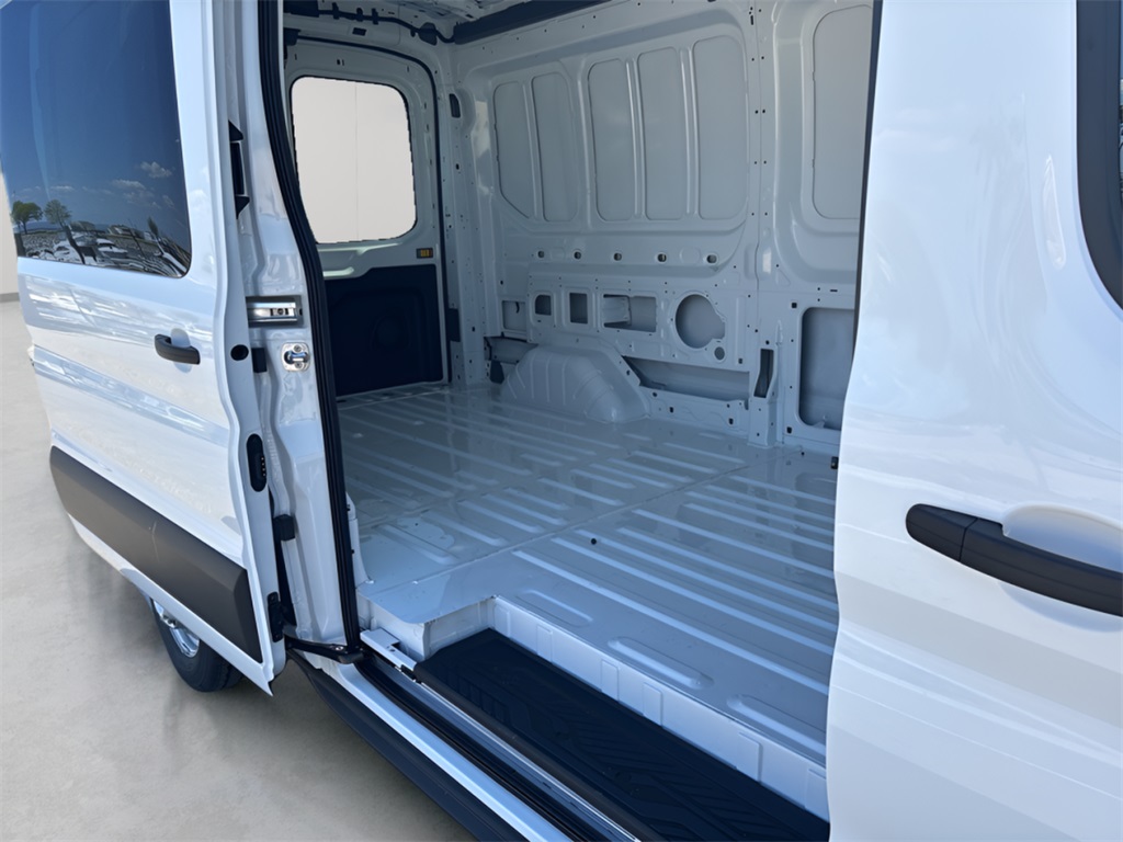 2025 Ford Transit-350