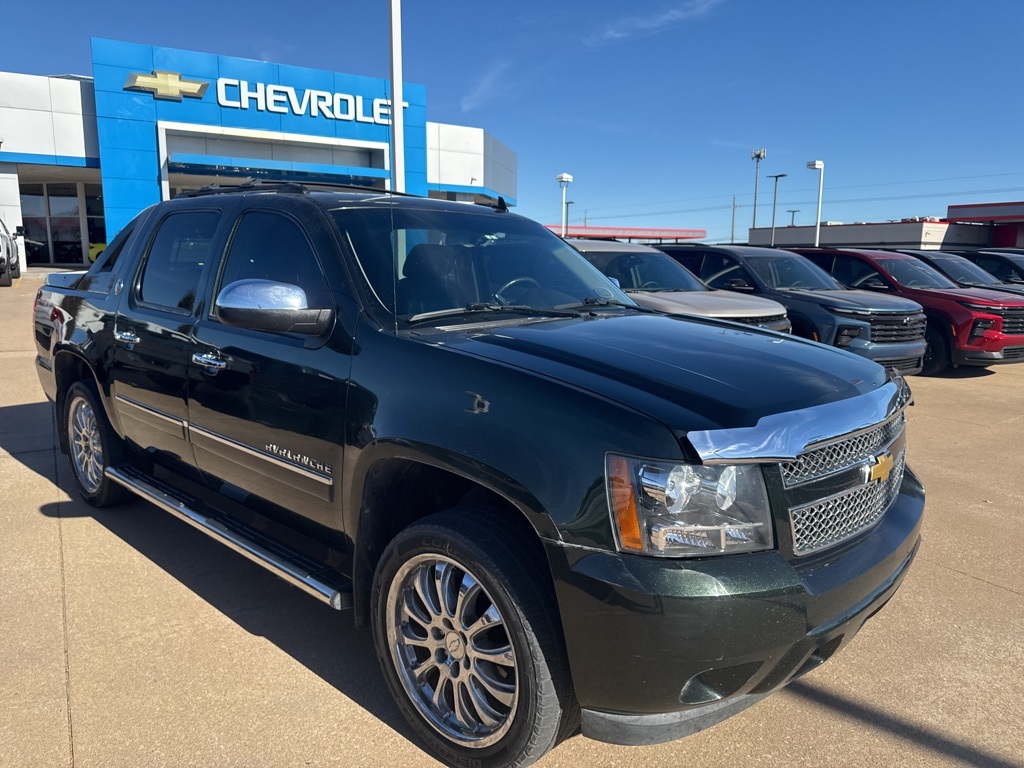 2013 Chevrolet Avalanche LTZ Black Diamond Edition 4WD