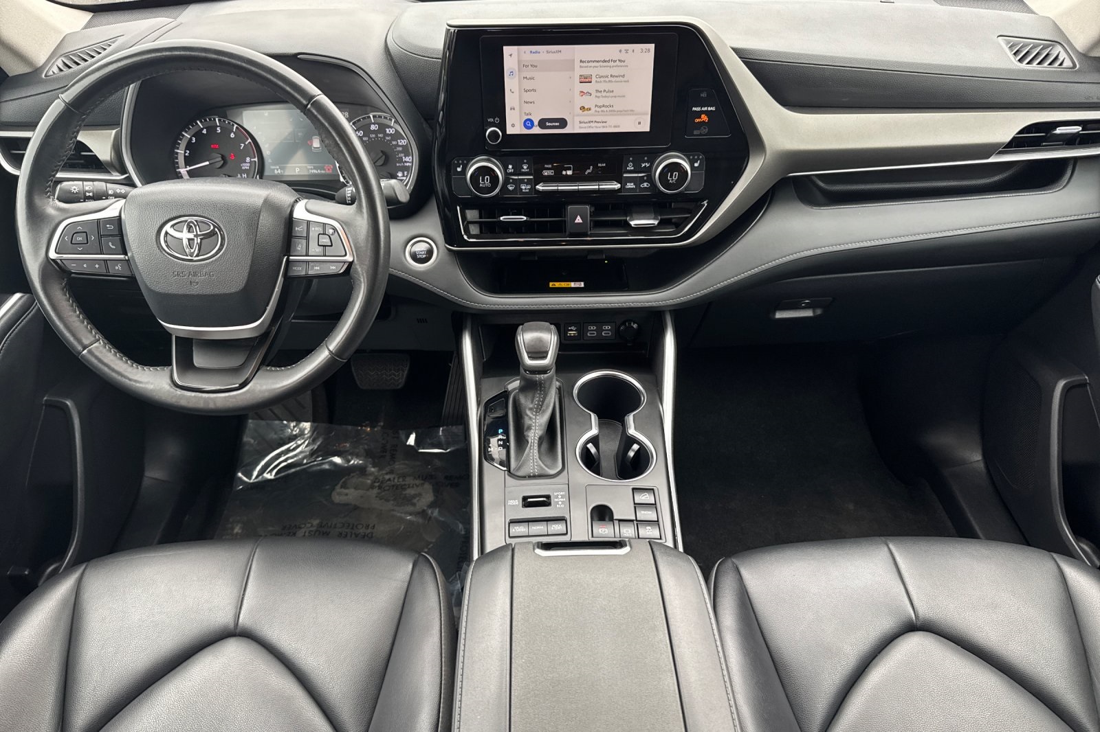 2024 Toyota Highlander XLE - Photo 15