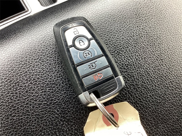 Used Car 2021 Ford Expedition  Xlt For Sale Under $35,000 In San Antonio, Texas