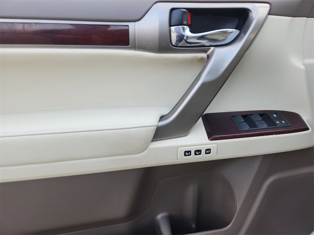 2017 Lexus GX 460  at Martin Chrysler Dodge Jeep Ram