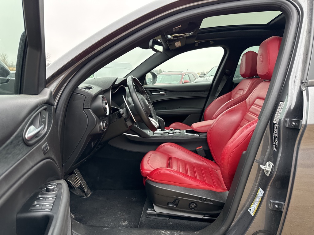 2022 Alfa Romeo Stelvio