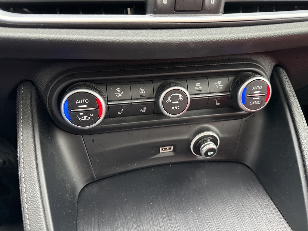 2022 Alfa Romeo Stelvio