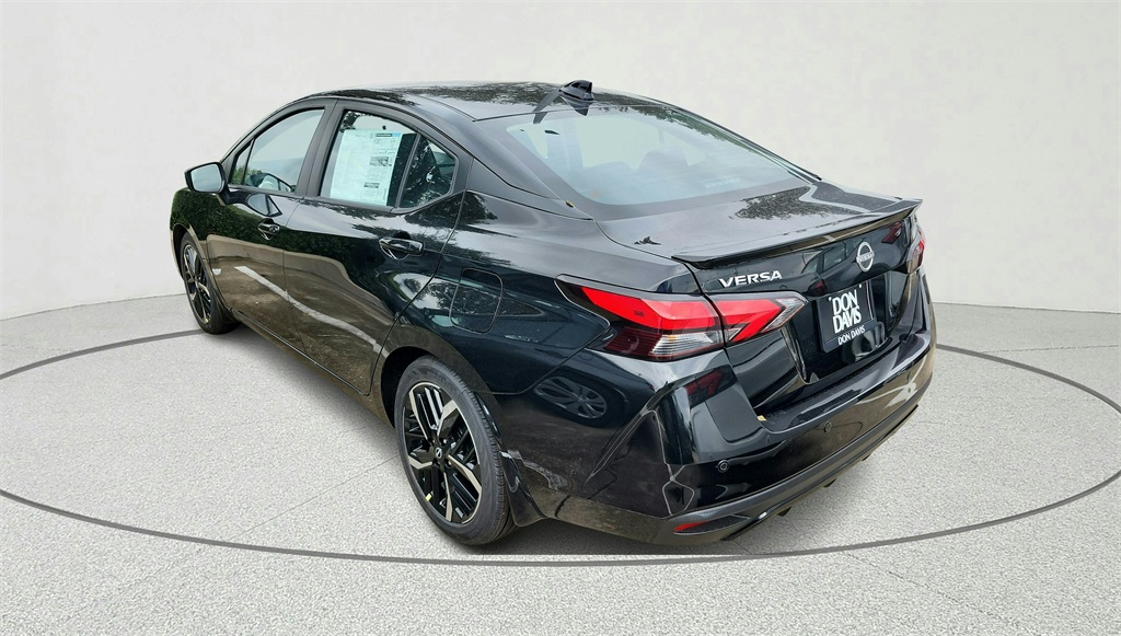2025 Nissan Versa