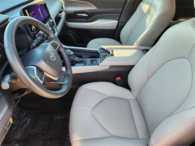 2025 Toyota Grand Highlander XLE  at Community Toyota