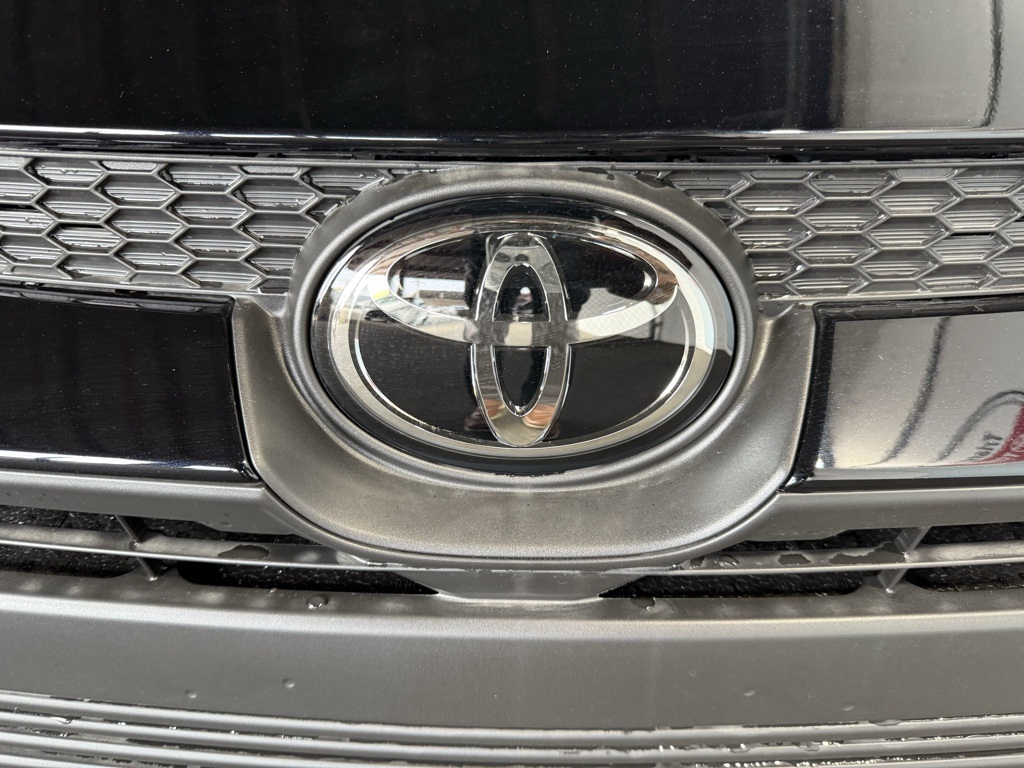 Thumbnail: 2025 Toyota Corolla - 12