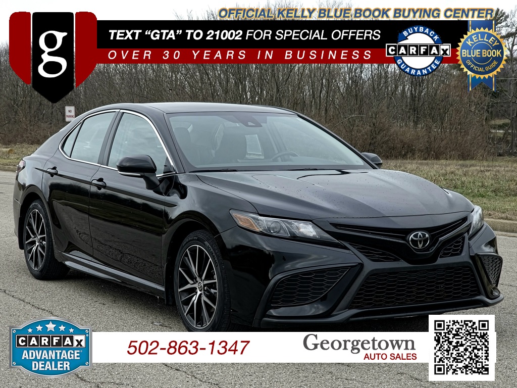 2023 Toyota Camry SE's photo