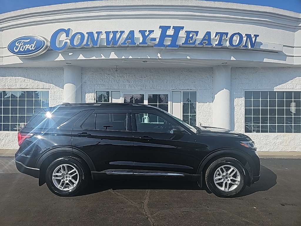 2025 Ford Explorer Active AWD