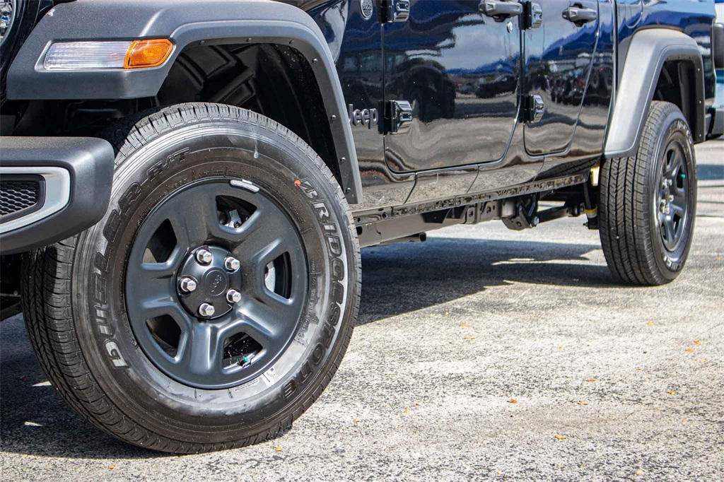 New Car 2025 Jeep Gladiator  Sport For Sale Under $50,000 In San Marcos, Texas