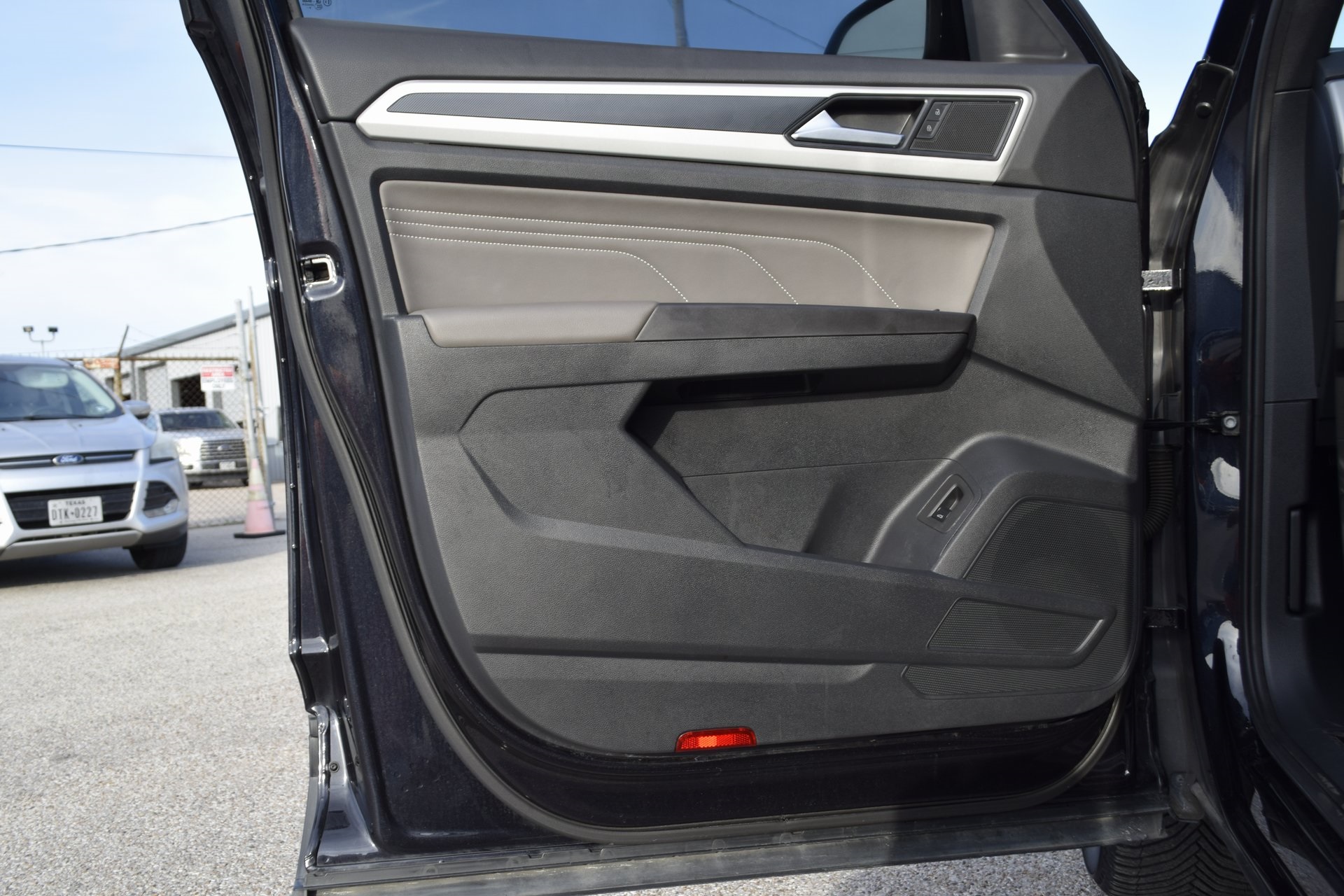 2023 Volkswagen Atlas Cross Sport 2.0T SEL Black at DeMontrond Auto Country