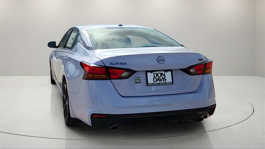 2025 Nissan Altima