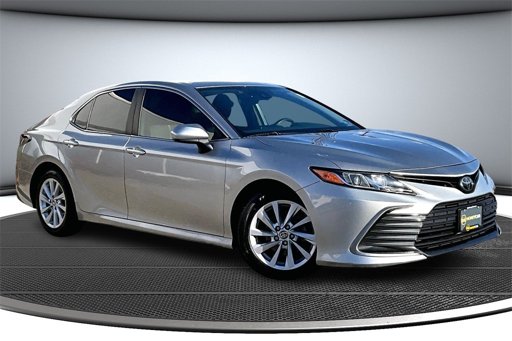 2021 Toyota Camry LE FWD