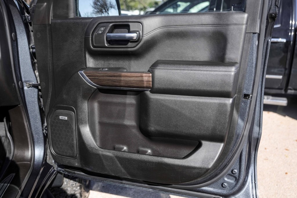 Used Car 2021 Chevrolet Silverado 1500  Lt Trail Boss For Sale Under $35,000 In Austin, Texas