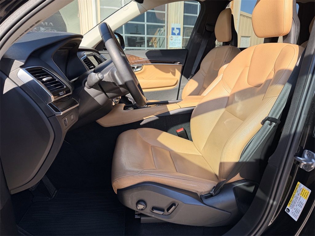 2016 Volvo XC90 T6 Momentum Black at DeMontrond Automotive Group