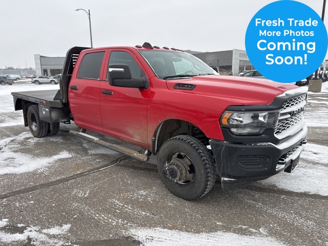 2023 RAM 3500 Chassis Tradesman Crew Cab LB DRW 4WD