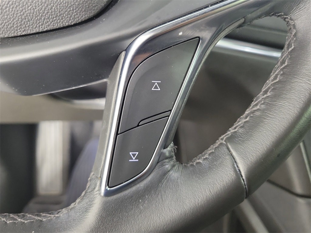 2023 Cadillac XT5 Luxury Black at Tom Peacock Cadillac