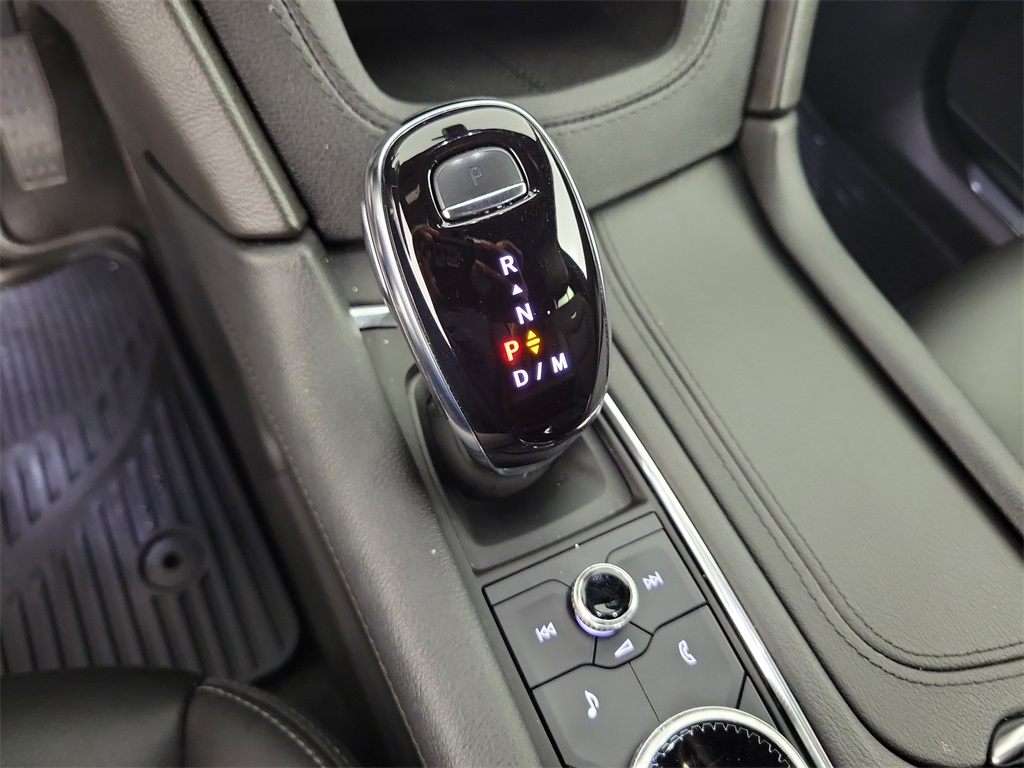 2023 Cadillac XT5 Luxury Black at Tom Peacock Cadillac